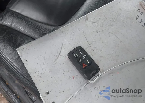 2013 Volvo S60 T5/T5 Platinum/T5 Premier/T5 Premier Plus z USA, uszkodzony, nr VIN YV1612FS7D1228728